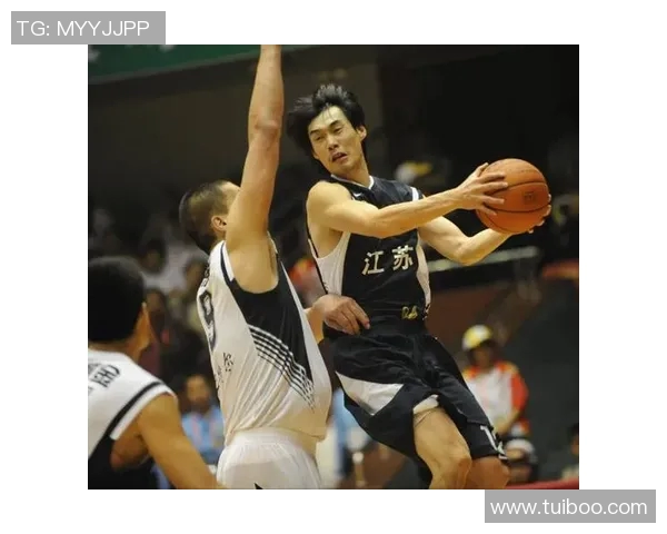 江苏肯帝亚与广东东莞银行激战正酣谁将赢得这场篮球巅峰对决